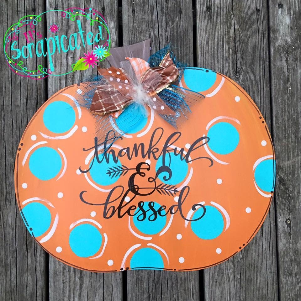 Short Pumpkin - hanging